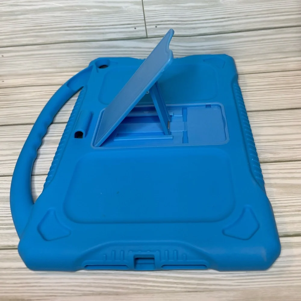 Kids Silicone iPad 7th 8th 9th Gen. Protective Case, with Handle Stand
